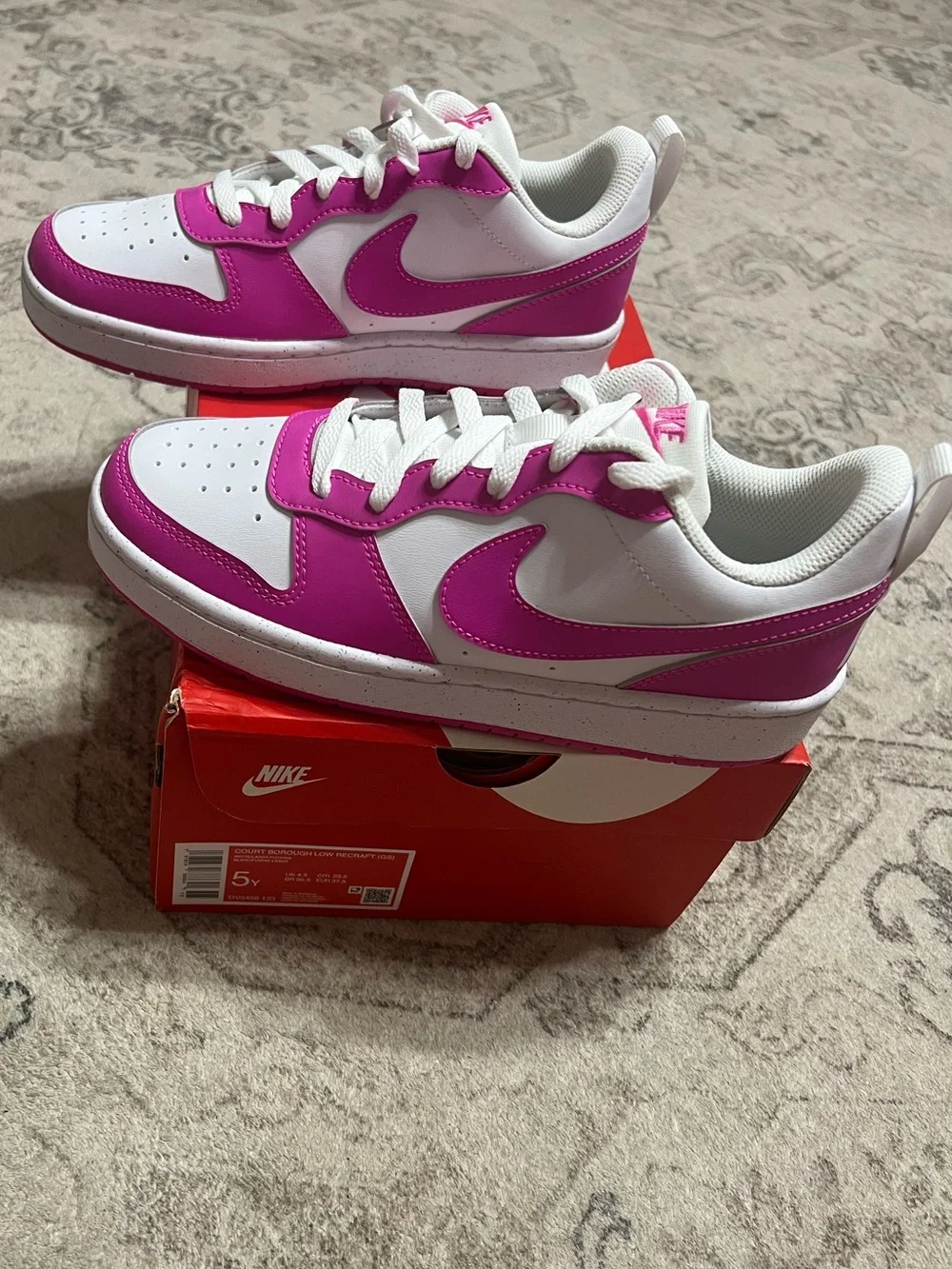 Nike Court Borough Low Recraft sneakers white & laser fuchsia